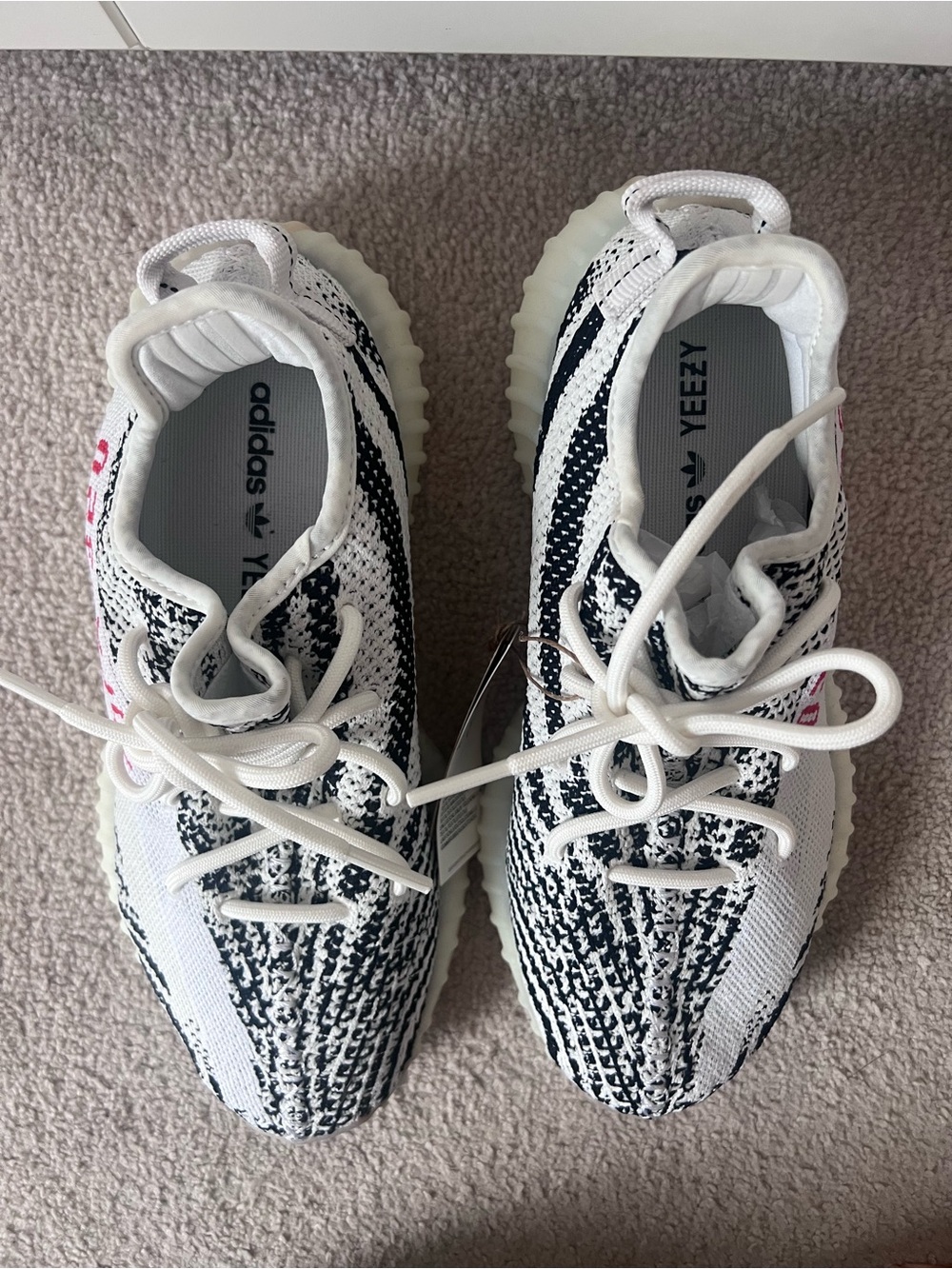 Zeezy Boost 350 V2 men sz 6.5 new with tags